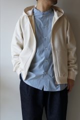 [size46のみ] STILL BY HAND - 裏毛ジップアップパーカー Ecru