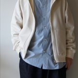 [size46のみ] STILL BY HAND - 裏毛ジップアップパーカー Ecru