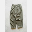 STILL BY HAND - KNEE TUCK PANTS [PT01241] Olive