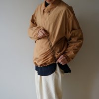 ●30%OFF●[UNISEX](size46のみ)STILL BY HAND - NYLON PULLOVER JACKET Pale Orange