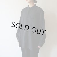 【size 46 のみ】STILL BY HAND - SILK NEP TWILL SHIRT Black