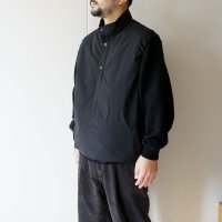 STILL BY HAND - PADDED PULLOVER VEST Black