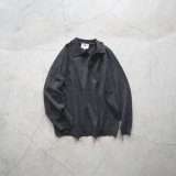 【size 46 のみ】 STILL BY HAND - POLO SWEATER Charcoal