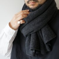 STILL BY HAND - CASHMERE MIX STOLE Charcoal