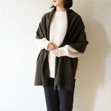 [UNISEX] STILL BY HAND - CASHMERE MIX STOLE Olive