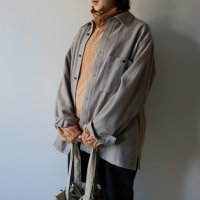 STILL BY HAND - WOOL SQUARE SHIRTS Taupe