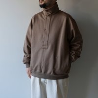 STILL BY HAND - STAND COLLAR SWEAT SHIRTS Camel