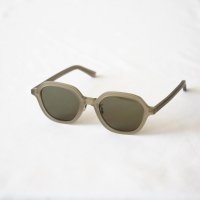 STILL BY HAND × ayame - Sunglasses / Light Grey