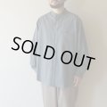 STILL BY HAND - Linen mixed band collar shirt / Blue Grey