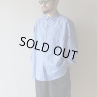 ●20%OFF●[size46のみ] STILL BY HAND - Oversized shirt / Blue Stripe