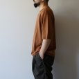 STILL BY HAND - Knitted t-shirt [KN01252] / Brick