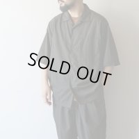 [size46のみ] STILL BY HAND - Nylon open collar shirt / Dark Olive
