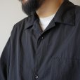STILL BY HAND - Nylon open collar shirt [SH02252] / Ink Black