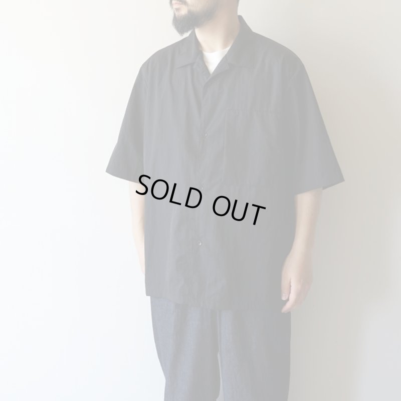 STILL BY HAND - Nylon open collar shirt [SH02252] / Ink Black