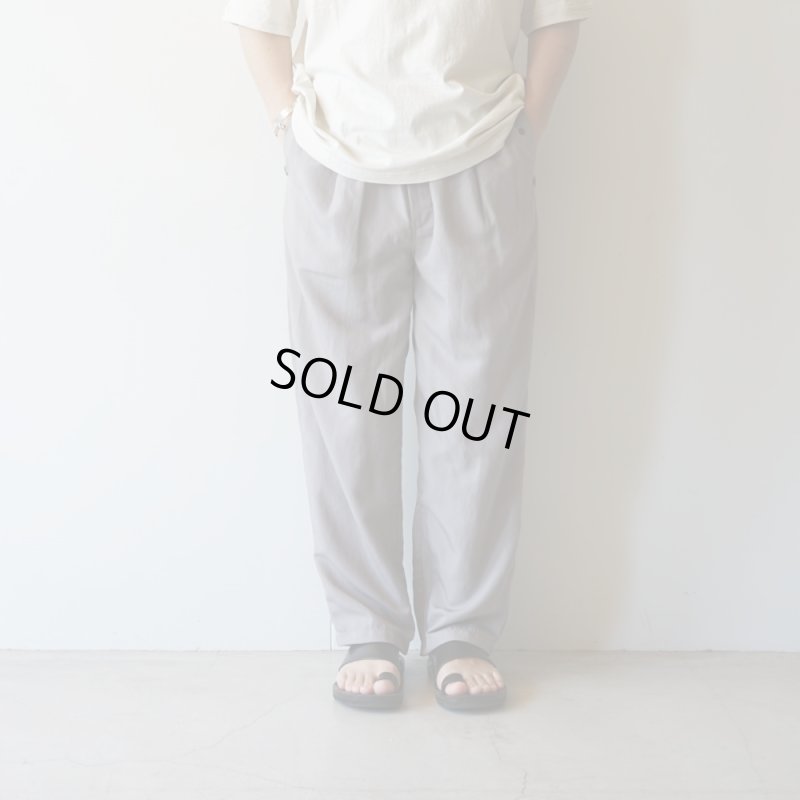 STILL BY HAND - Draped training pants [PT03252] / Greige