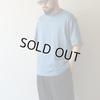 ●30%OFF●STILL BY HAND - Nepped crewneck t-shirt / Smoke blue