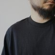 STILL BY HAND - Nepped crewneck t-shirt [CS07252] / Ink Black