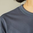 【women's】 STILL BY HAND WM - Crewneck T-shirt [CS01251WM] / Slate Blue