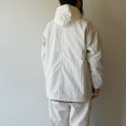 model 175cm 75kg / size L 着用