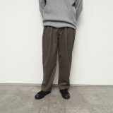 STILL BY HAND - Washable wool 2-tuck pants / Mocha