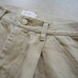STILL BY HAND - Deep tuck faded denim pants [PT03254] / Beige