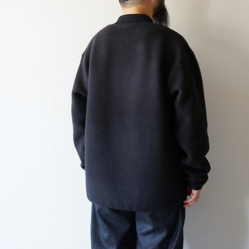 model 175cm 75kg / size L 着用