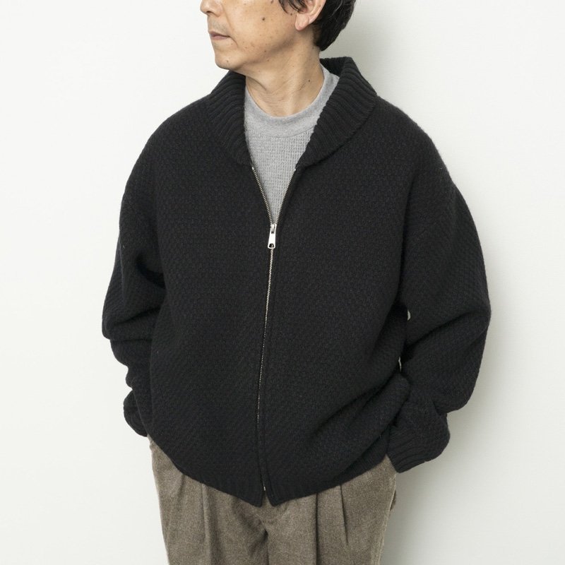 model 172cm 62kg / size 46 着用