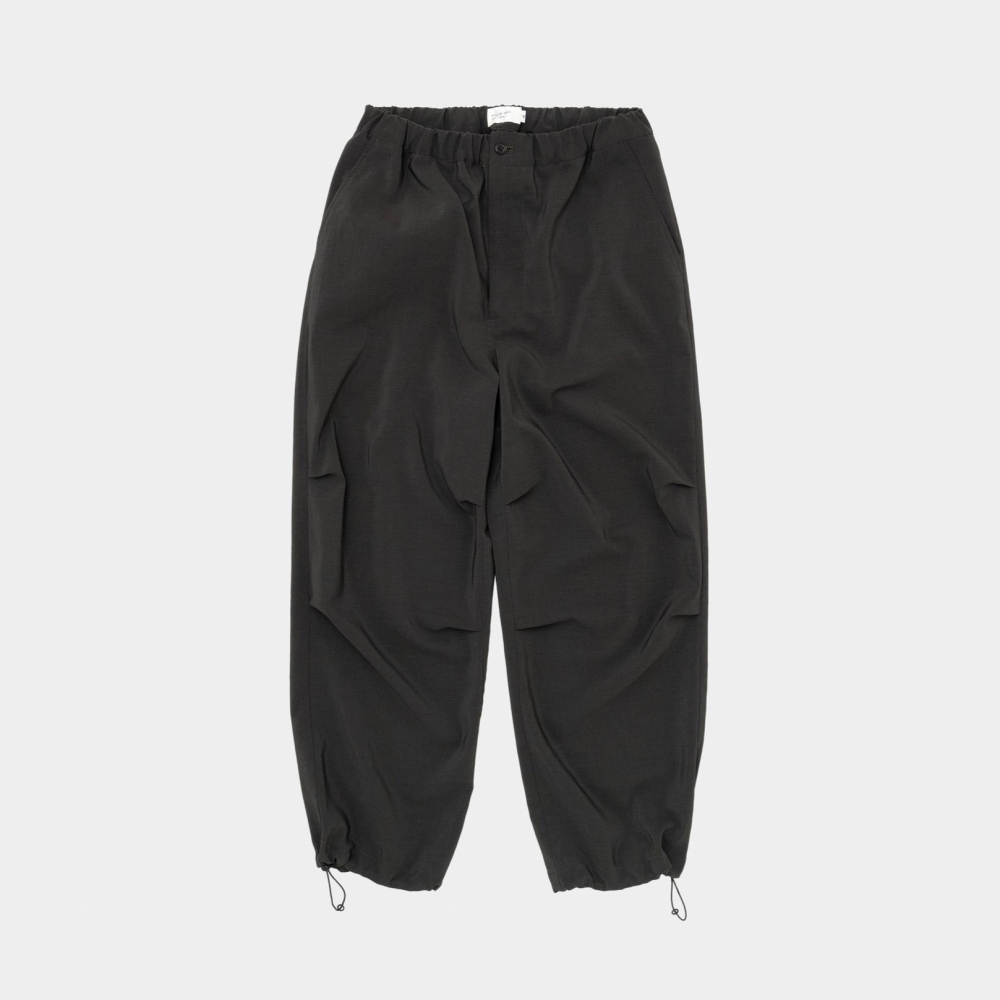 STILL BY HAND - POLYESTER KNEE TUCK PANTS Charcoal