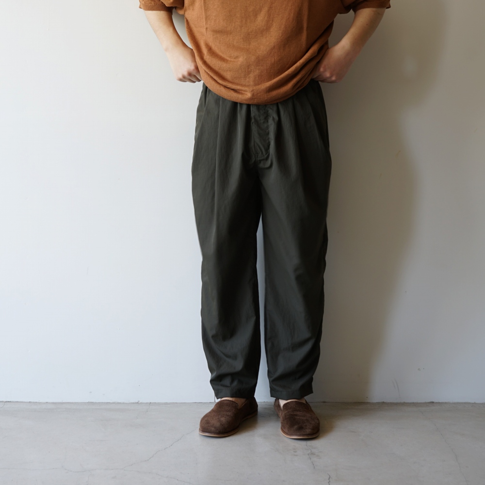 STILL BY HAND - Nylon easy pants / Dark Olive