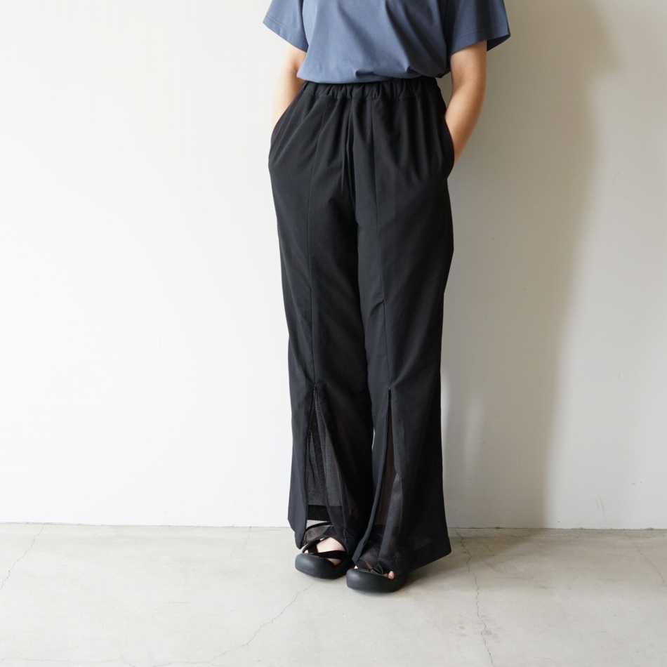【women's】ironari -  Magic pants / Black