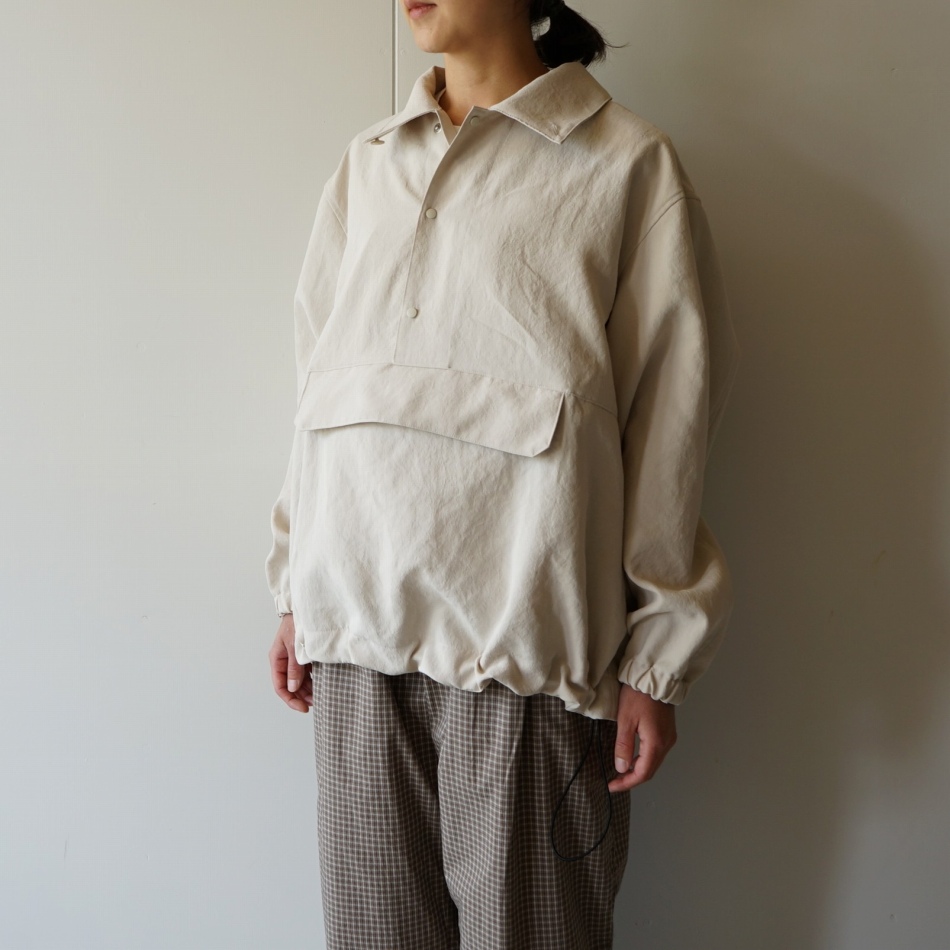 【women's】 STILL BY HAND WM - Polyester stand collar anorak / Ecru