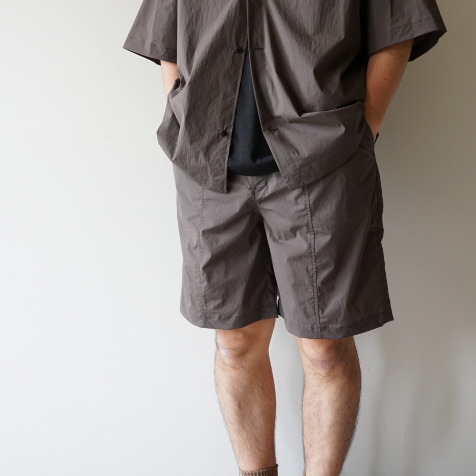 STILL BY HAND - Nylon easy shorts [PT02252] / Charcoal Brown