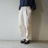 画像: [Lady's] STILL BY HAND WM - KNEE TUCK PANTS Ecru