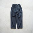 STILL BY HAND - ERASTICATED EASY SLACKS [PT03243] Chacoal