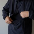 画像9: 【size 48 のみ】STILL BY HAND - NYLON PULLOVER JACKET Black (9)