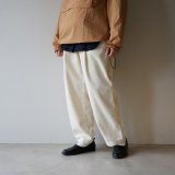 画像: 【size 44 のみ】 STILL BY HAND - GARMENT DYE CORDUROY PANTS Off White