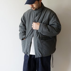 画像: STILL BY HAND - ROUND PUFFY BLOUSON Slate Grey