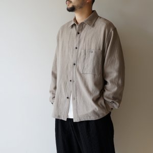 画像: STILL BY HAND - WOOL SQUARE SHIRTS Taupe