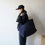 画像: STILL BY HAND - DRAWSTRING TOTE BAG Navy