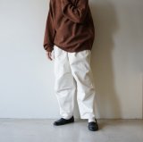 画像: [Lady's] STILL BY HAND WM - KNEE TUCK PANTS Ecru