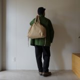 画像: STILL BY HAND - DRAWSTRING TOTE BAG Beige