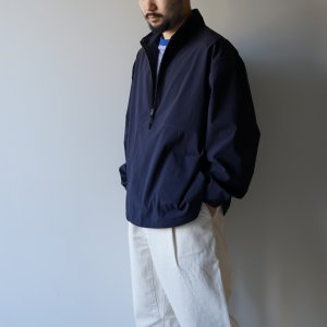 画像: STILL BY HAND - STAND COLLAR ANORAK Navy