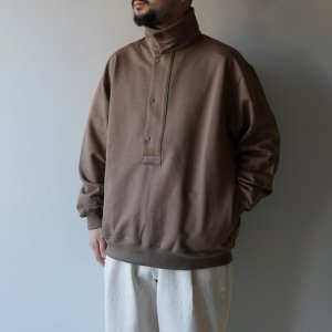 画像: STILL BY HAND - STAND COLLAR SWEAT SHIRTS Camel