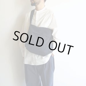 画像: STILL BY HAND - Crossbody bag / Navy
