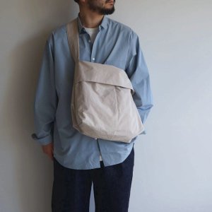 画像: STILL BY HAND - Crossbody bag / Light Beige