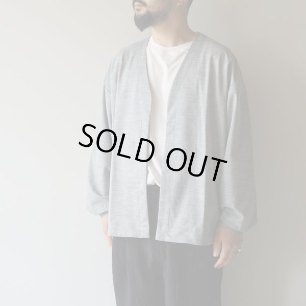 STILL BY HAND - Buttonless cardigan [CS09252] / Grey
