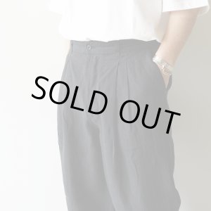 画像: ●20%OFF●[size44のみ] STILL BY HAND - 2tuck Linen pants / Black