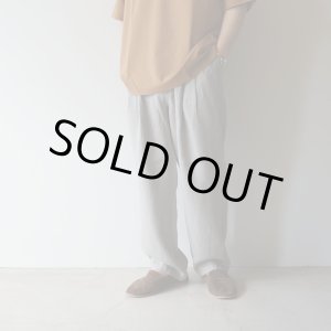 画像: [size44のみ] STILL BY HAND - 2tuck linen pants / Greige