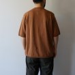 STILL BY HAND - Knitted t-shirt [KN01252] / Brick