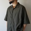 STILL BY HAND - Nylon open collar shirt [SH02252] / Dark Olive